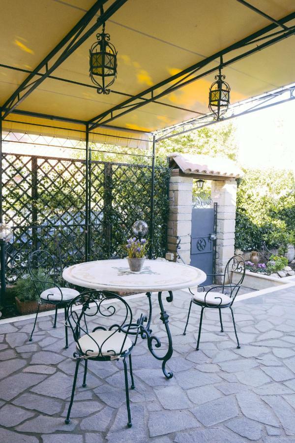 B&B Fontanelle Romane Exteriör bild